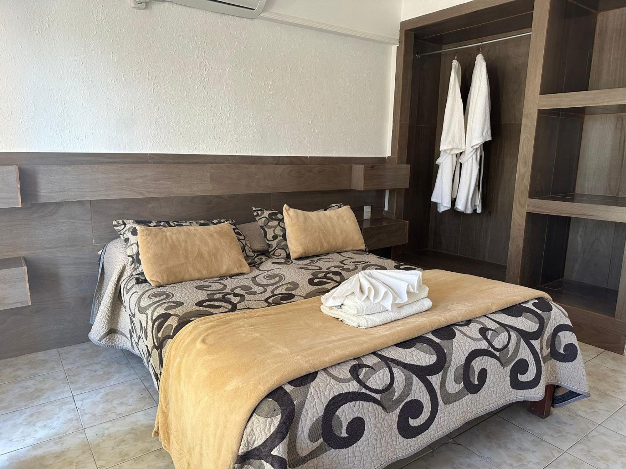 Piriápolis Hotel Lujan מראה חיצוני תמונה