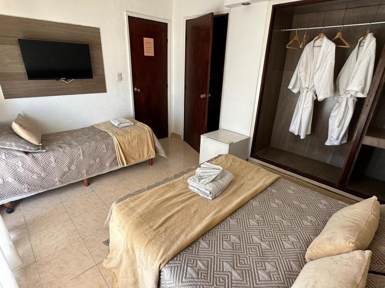 Piriápolis Hotel Lujan מראה חיצוני תמונה