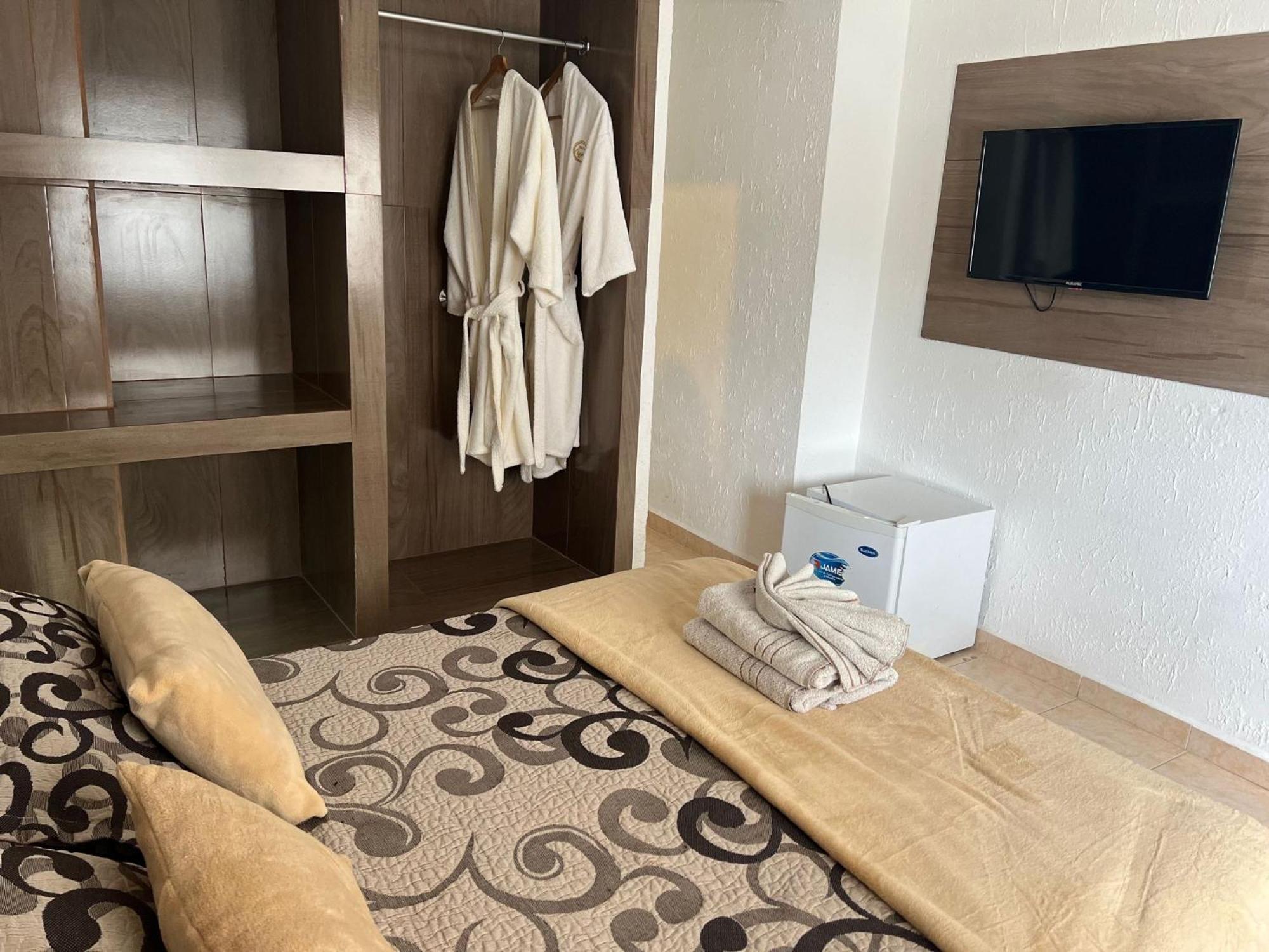 Piriápolis Hotel Lujan מראה חיצוני תמונה